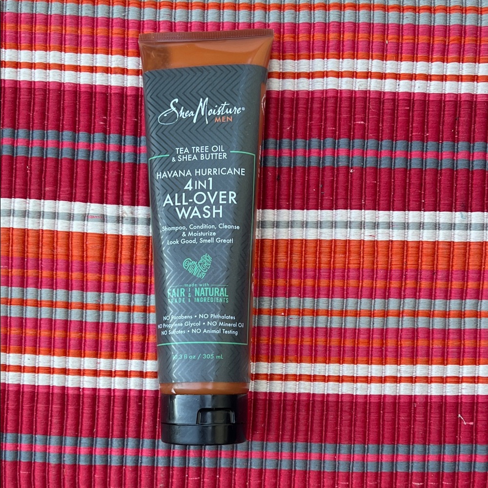 Shea Moisture Havana Hurricane 4-in-1 All-Over Wash - Tea Tree & Shea Butter.